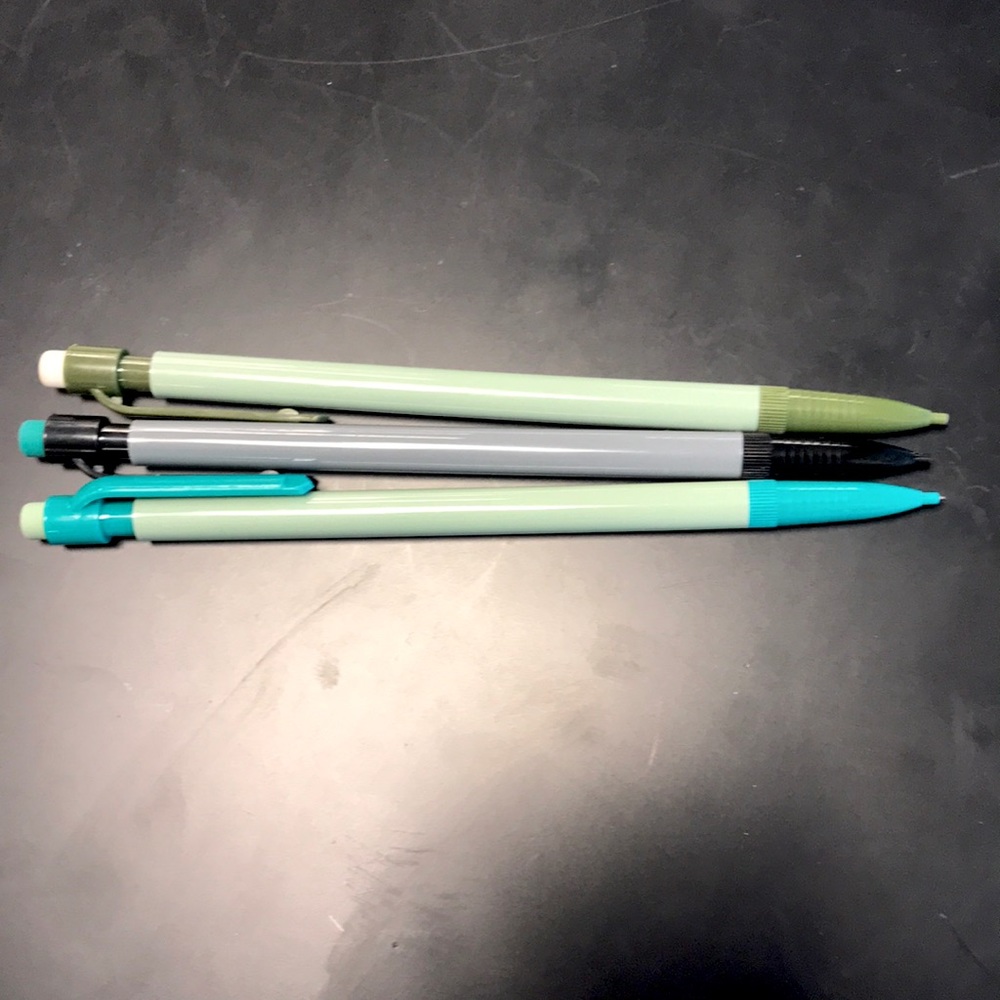 Mechanical Pencil Buddle